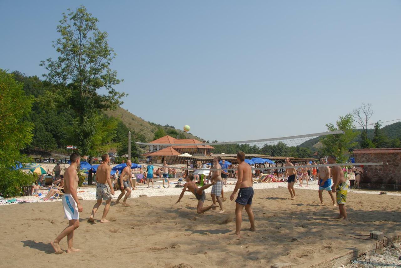 Eko Selo Kostunici Hotel Luaran gambar