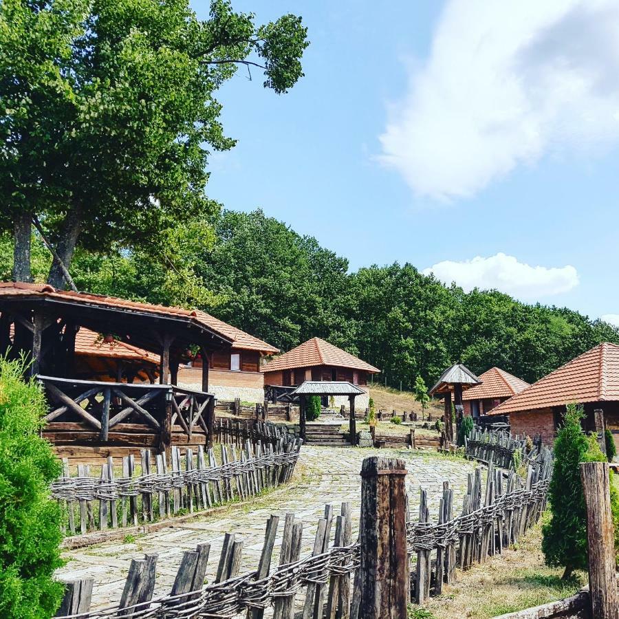 Eko Selo Kostunici Hotel Luaran gambar
